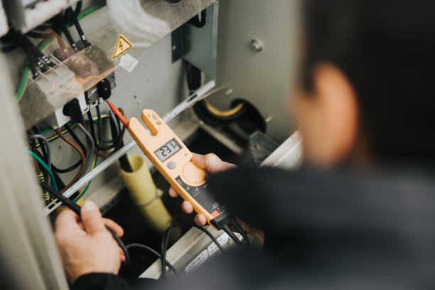 Best Emergency Electrical Repair  in Forest Lake, IL